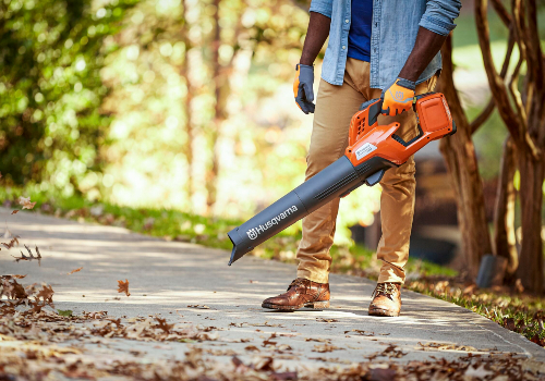 Soplador de hojas Husqvarna a batería