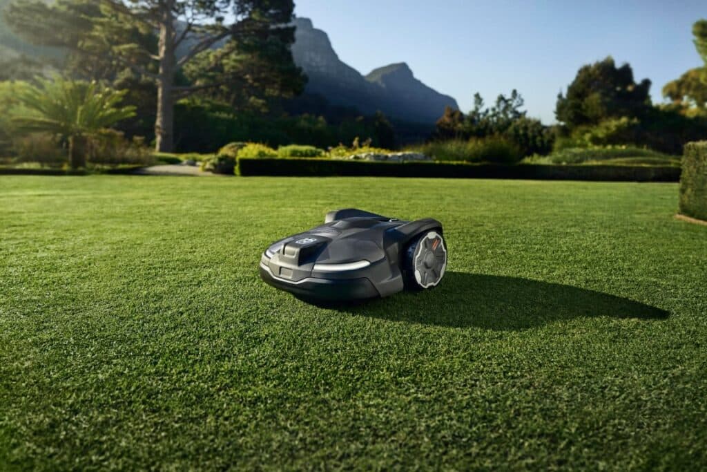 robot cortacesped para jardin 3000 metros