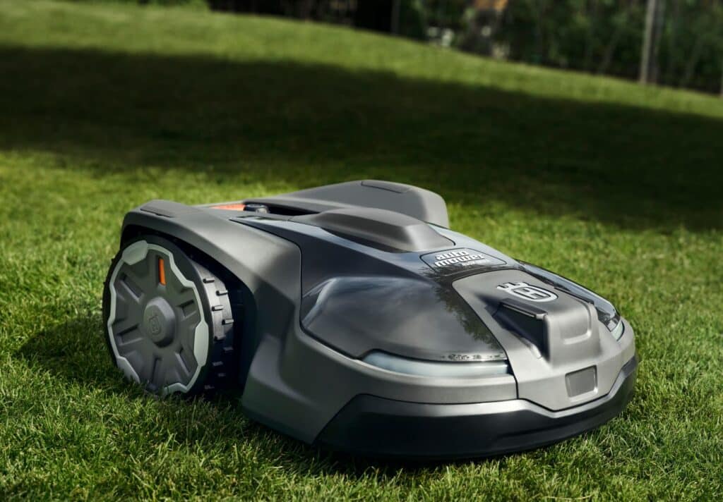 detalle robot cortacesped husqvarna automower